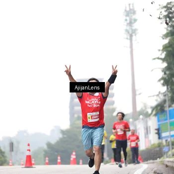 Runner Photo 7066045