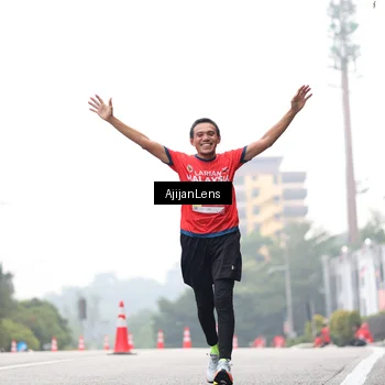 Runner Photo 7066055