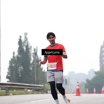 Runner Photo 7066097