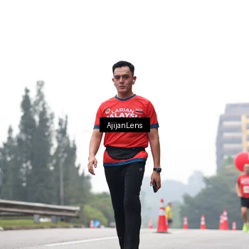 Runner Photo 7066102