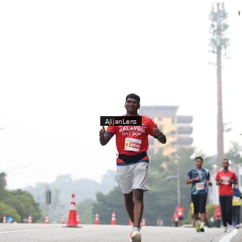 Runner Photo 7066128