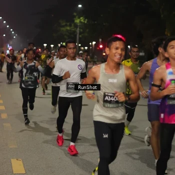 Runner Photo 7066143