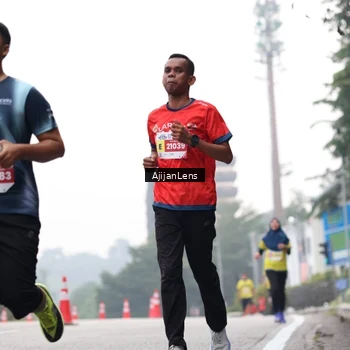 Runner Photo 7066154