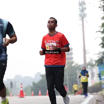 Runner Photo 7066155