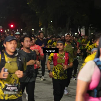 Runner Photo 7066172