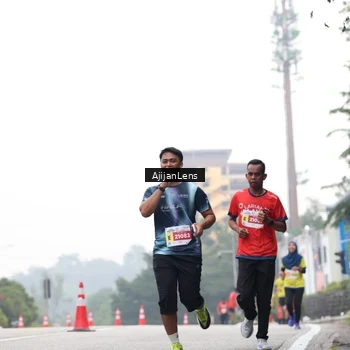 Runner Photo 7066180