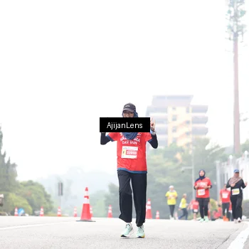Runner Photo 7066213