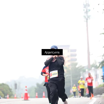 Runner Photo 7066255
