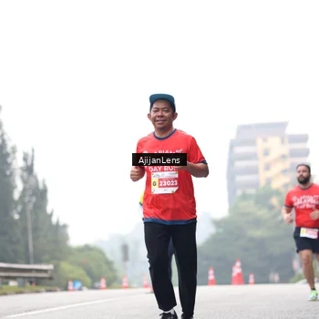 Runner Photo 7066282