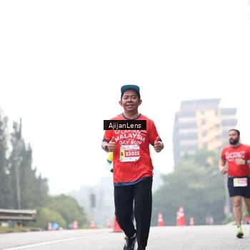 Runner Photo 7066283
