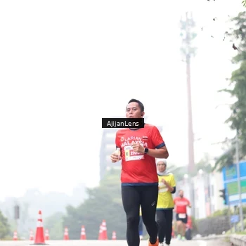 Runner Photo 7066297