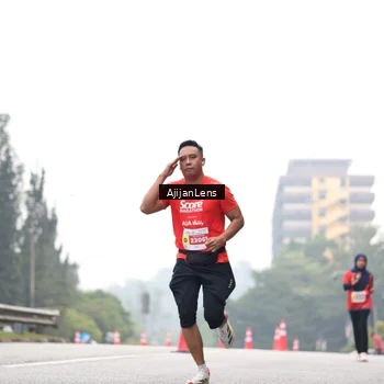 Runner Photo 7066322