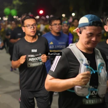Runner Photo 7066325