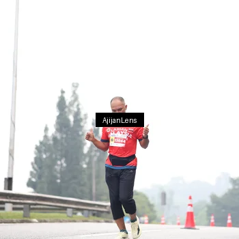 Runner Photo 7066347