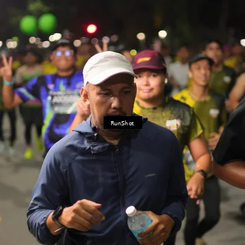 Runner Photo 7066365