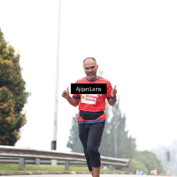Runner Photo 7066367