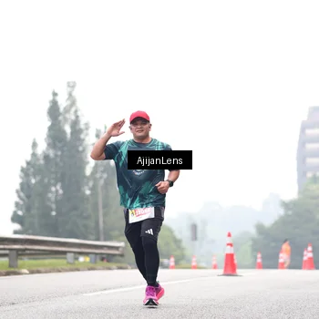 Runner Photo 7066409