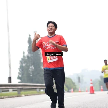 Runner Photo 7066443