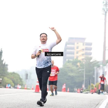 Runner Photo 7066538