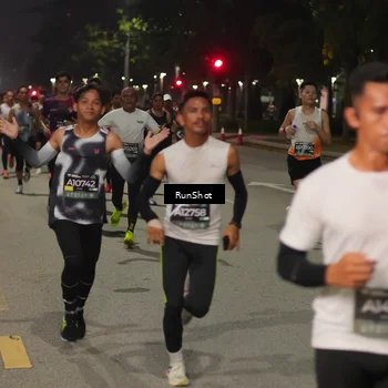 Runner Photo 7066544