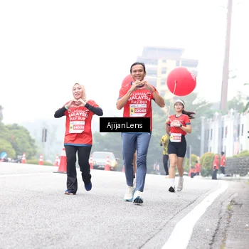 Runner Photo 7066667