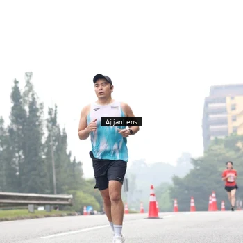 Runner Photo 7066742