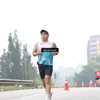 Runner Photo 7066747