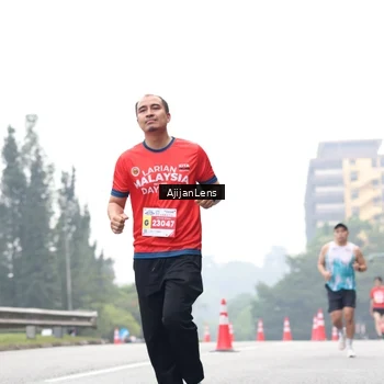 Runner Photo 7066757