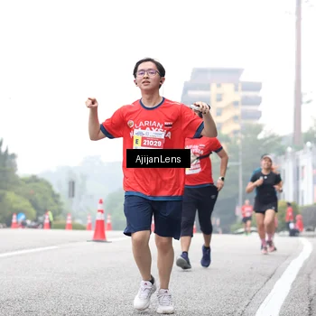 Runner Photo 7066866