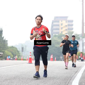 Runner Photo 7066870