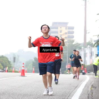 Runner Photo 7066872