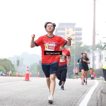 Runner Photo 7066875