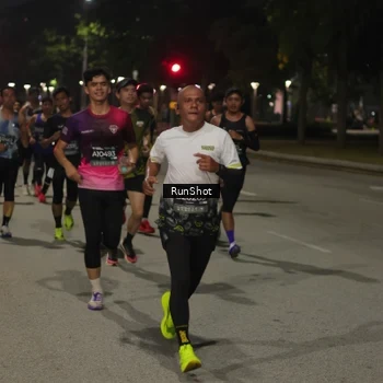 Runner Photo 7066876