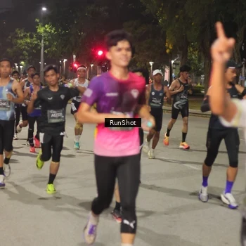 Runner Photo 7066993