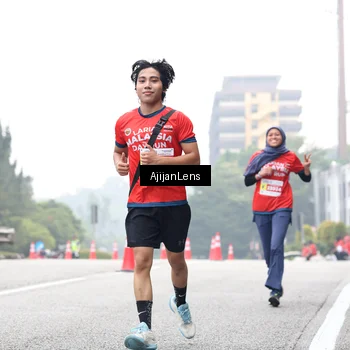 Runner Photo 7067006