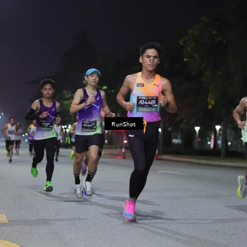 Runner Photo 7067023
