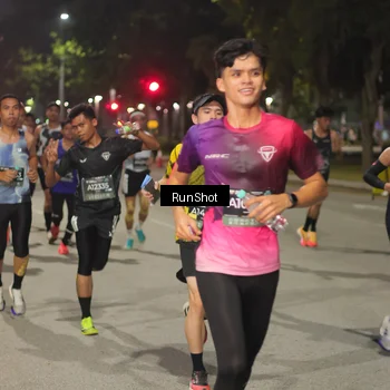 Runner Photo 7067062