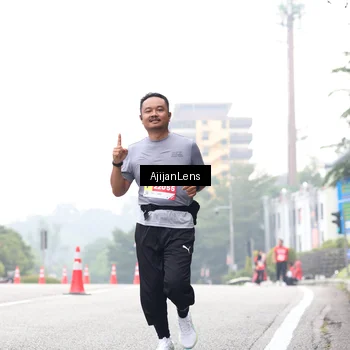 Runner Photo 7067102