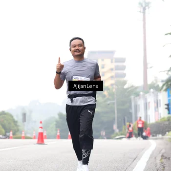 Runner Photo 7067117