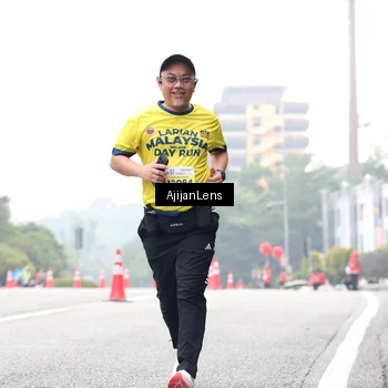 Runner Photo 7067215