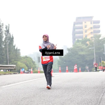 Runner Photo 7067363