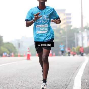 Runner Photo 7067412