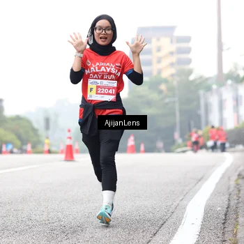 Runner Photo 7067435