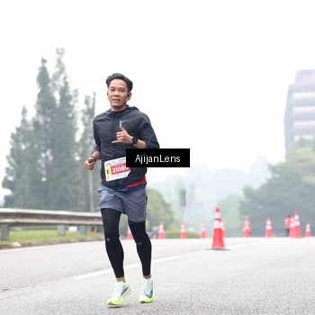 Runner Photo 7067487