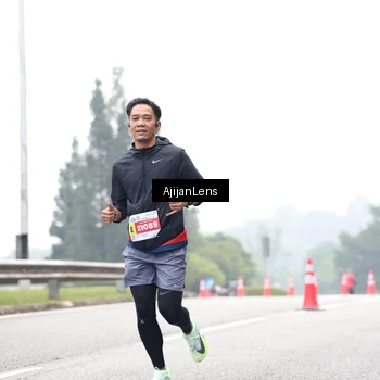 Runner Photo 7067488