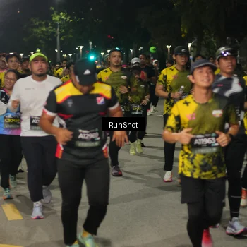 Runner Photo 7067495