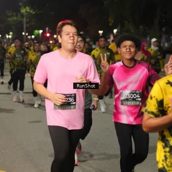 Runner Photo 7067577