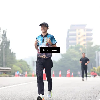 Runner Photo 7067611