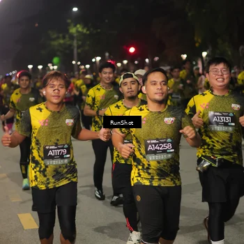 Runner Photo 7067637