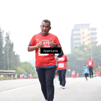 Runner Photo 7067707